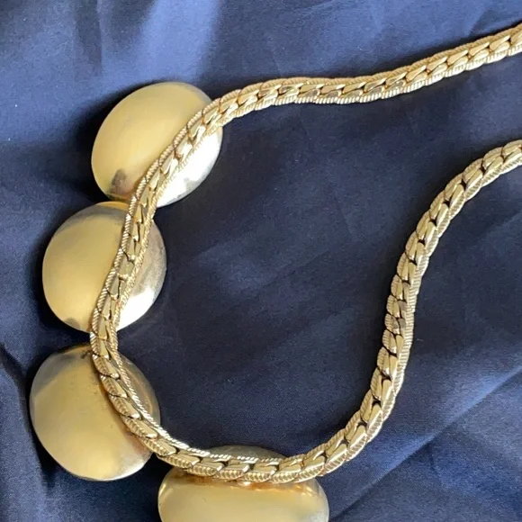 💥2 for $20 Vintage ‘70’s Necklace With Jade-Coloured Gemstones - Picture 10 of 10